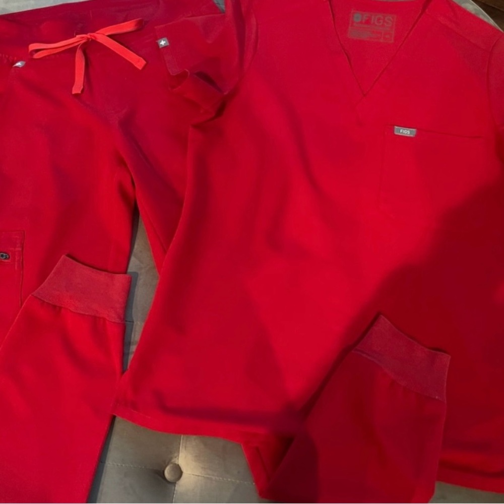RARE red figs set